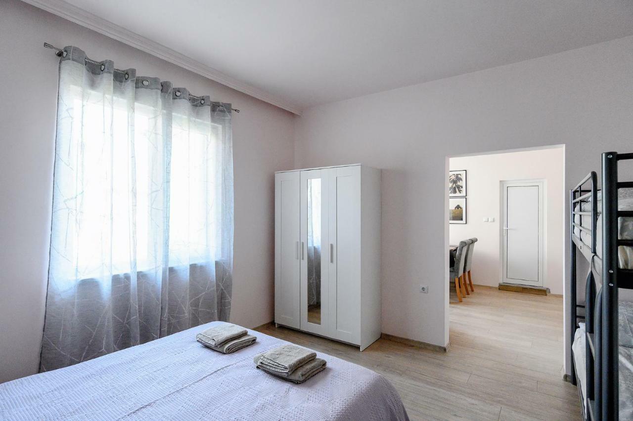 Studio Thermi 1 Varna Exterior foto